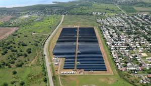 Vista aérea de la Planta Solar de 10MW en Salinas - Puerto Rico
